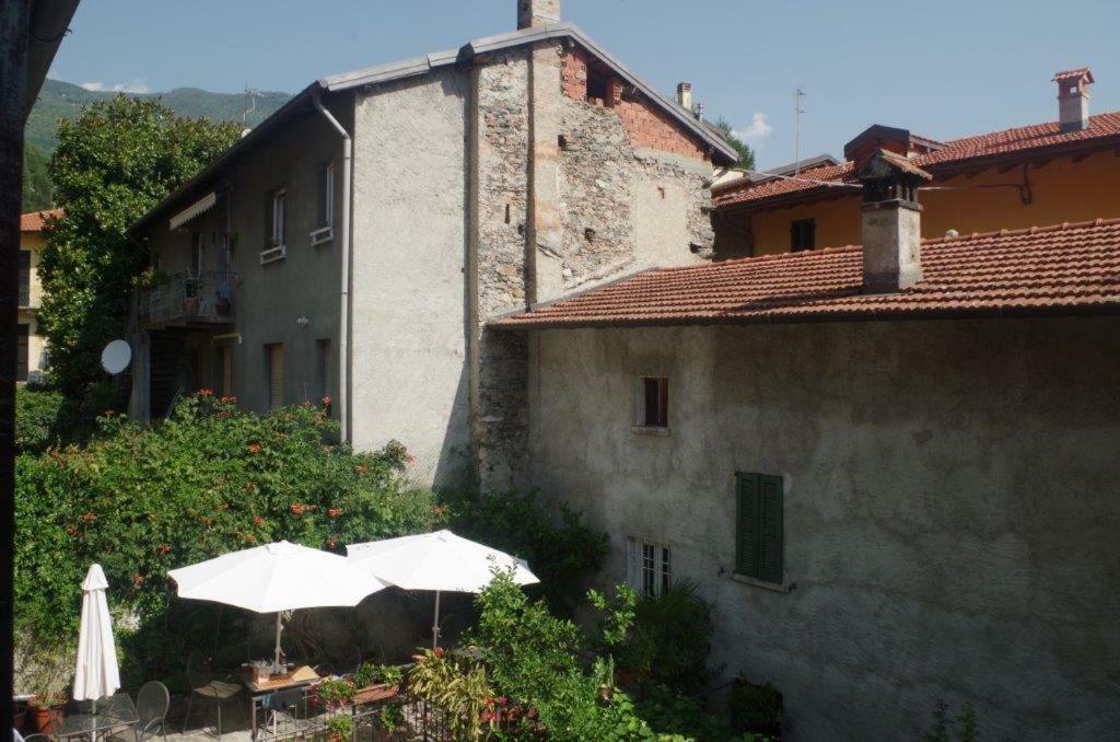 B&B Zia Lina Dongo Exterior foto