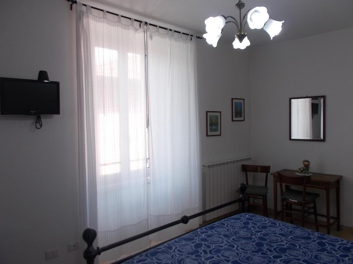 B&B Zia Lina Dongo Exterior foto